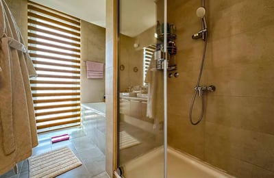 Alquiler de un moderno apartamento de 4 habitaciones, 138 m², BW Residences, Belgrado, Serbia